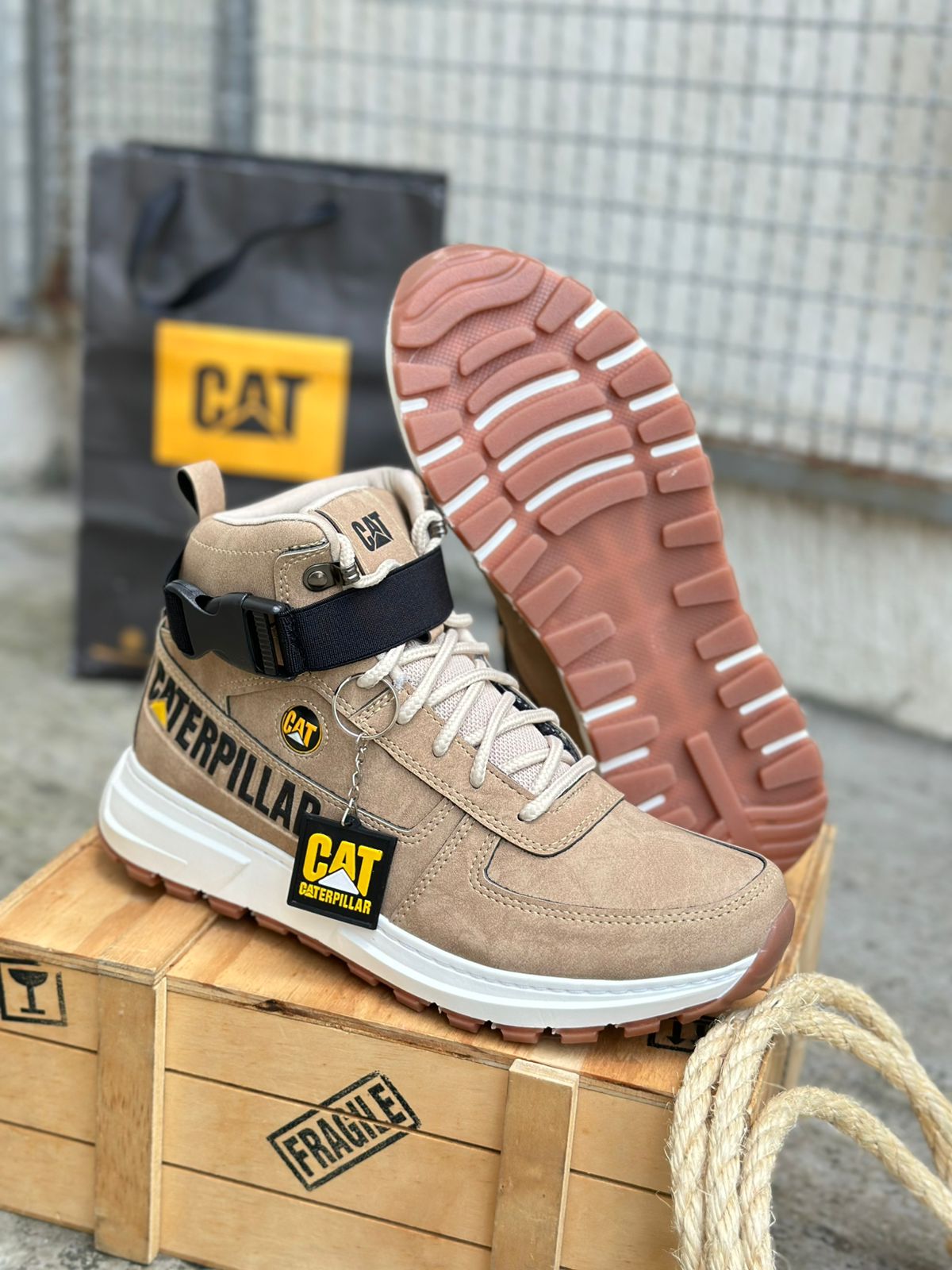 Botas CAT Walk